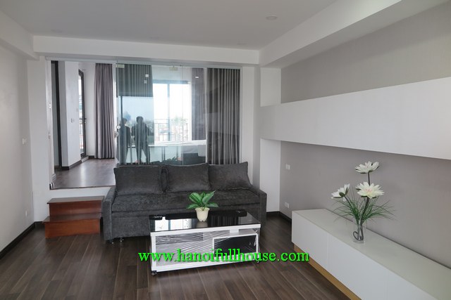 Căn hộ dịch vụ 1 phòng ngủ view Hồ nằm trên đường Xuân Diệu, Tây Hồ cho thuê