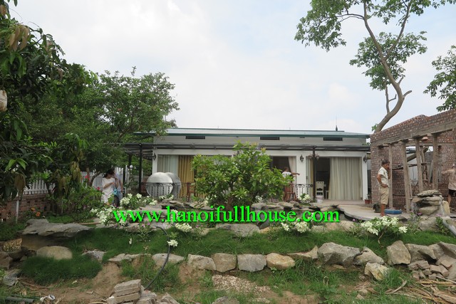 Nhà vườn hai phòng ngủ mới, rộng 600m2, nội thất tốt, thiết kế hiện đại thoáng mát