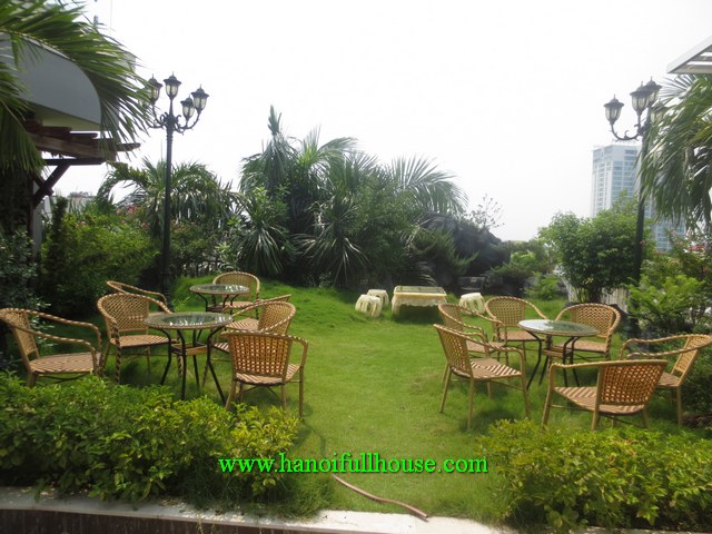 A rental serviced apartment with one bedroom on Au Co str, Tay Ho distr for rent