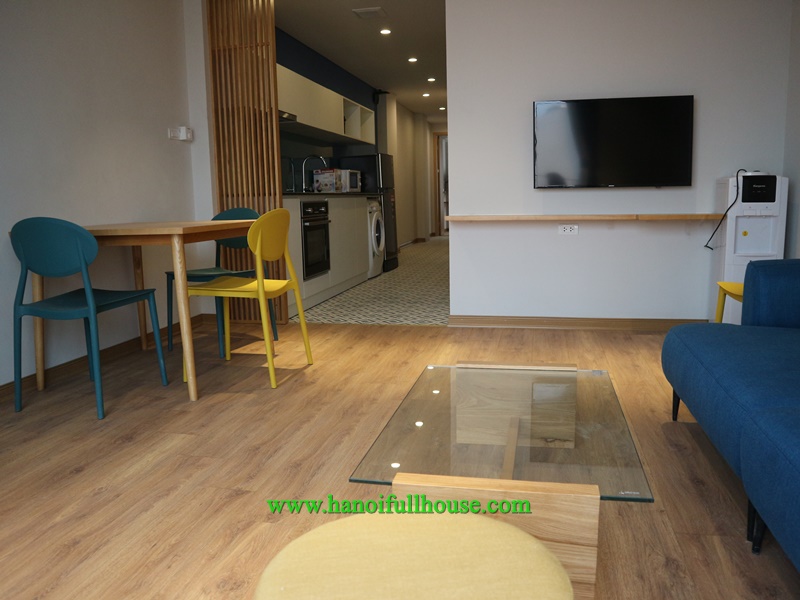 Beautiful and reasonable price 2-bedroom apartment in Ba Mau lake for rent
