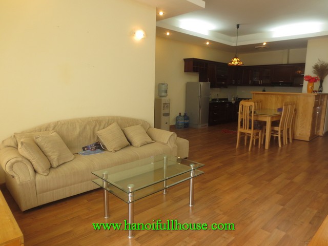 Lake View apartment in Tay Ho, Ha Noi for rent with 3 bedroom, balcony, fully furnished