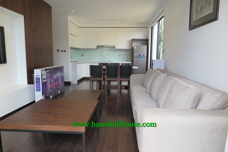 Căn hộ 2 ngủ đẳng cấp, dịch vụ chuyên nghiệp. đi bộ chỉ 2' ra Hồ Tây