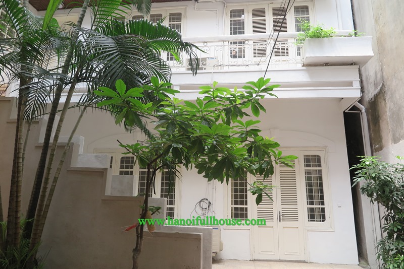 Quiet 2 bedroom house in central Hanoi for Expats lease