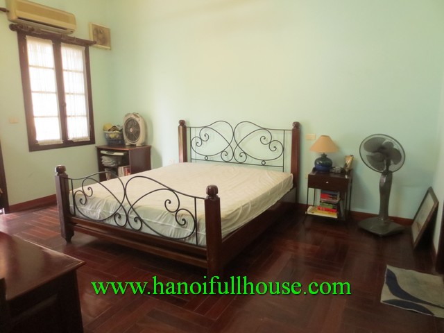 Nhà 3 phòng ngủ đầy đủ nội thất cho thuê tại Hoàn Kiếm
