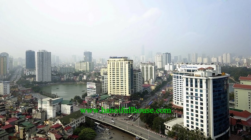 Lake view one bedroom apartment for rent in M3-Metropolis Lieu Giai