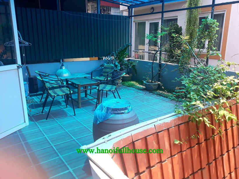 Cheap house with balcony and spacious terrace for rent in Ha Noi center