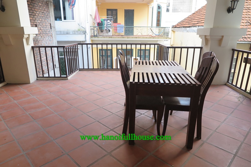 For rent a house with 3 bedrooms, large balcony and terrace on Tu Hoa, Tay Ho