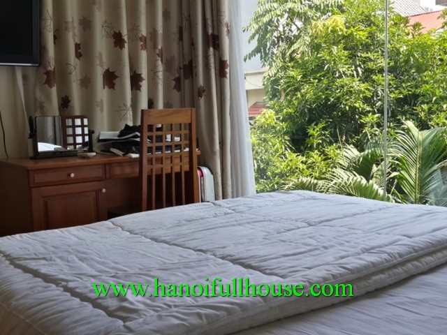 Bright serviced apartment with one bedroom in Lieu Giai street, Ba Dinh dist for rent