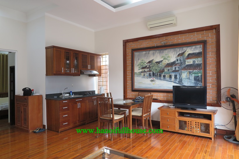 For rent one bedroom apartment with full service near RMIT University