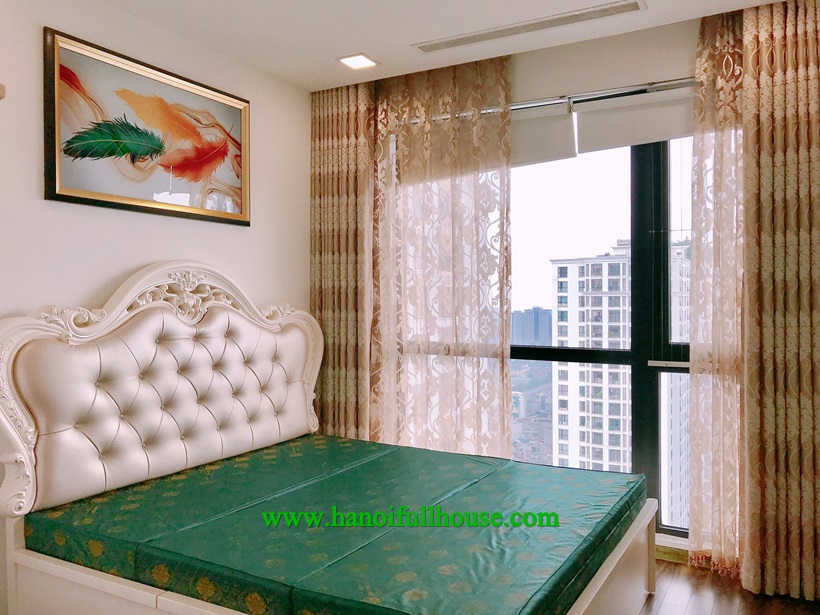 Căn hộ 2 phòng ngủ đẳng cấp cho thuê ở Royal city