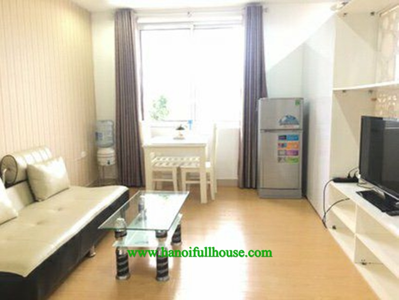 One bedroom apartment with bath tub for rent in Cau Giay 