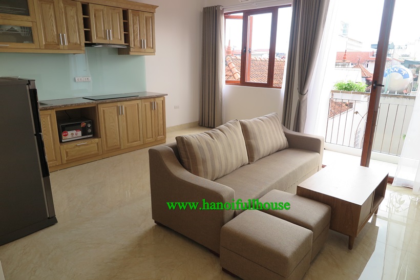 A nice ,cheap apartment in To Ngoc Van for leasing, 01 bedroom, big balcony