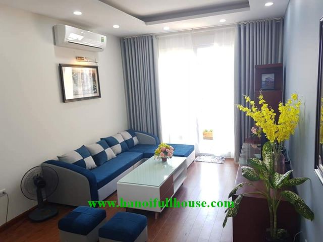 Cho thuê căn hộ đủ đồ, giá rẻ, tầng cao ở Vimeco CT4