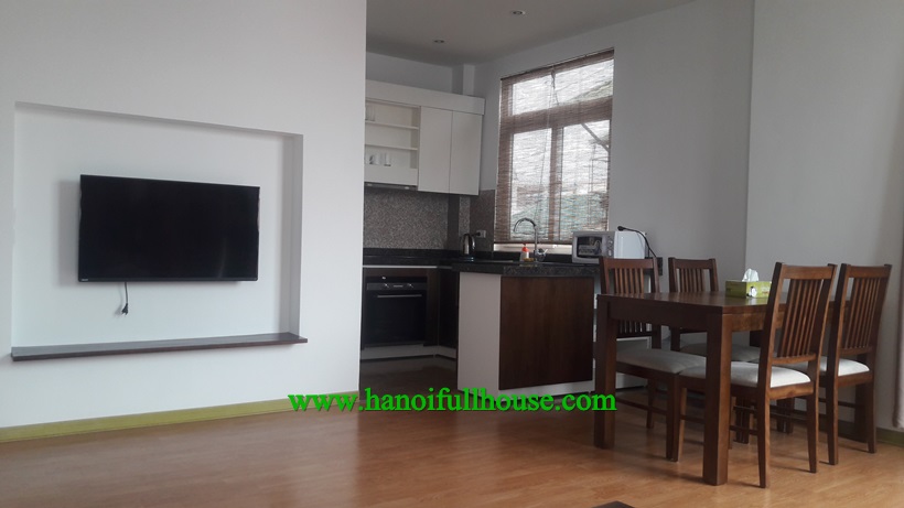 Cho thuê căn hộ 80m 2 phòng ngủ mặt phố Xuân Diệu