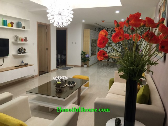 Beautiful spacious 4 bedroom apartment in Thang Long Number One, Tu Liem dist for rent