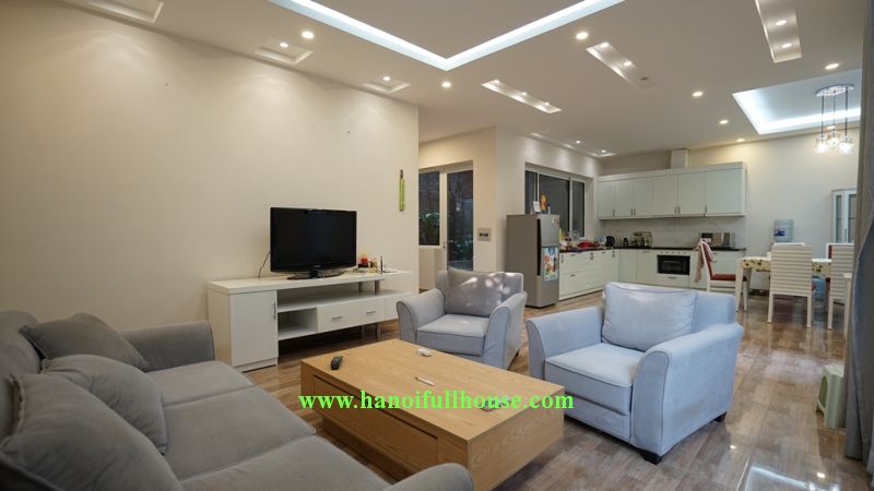 Nhà ở Hồ Tây cho thuê, 3 phòng ngủ, nội thất hiện đại, thiết kế đẹp mắt gần khách sạn Intercontinental Hà Nội.