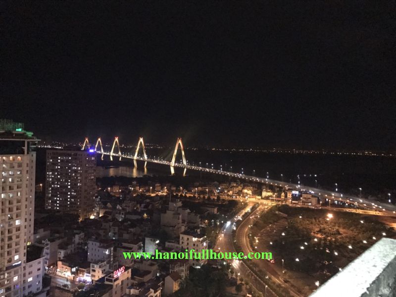 Căn hộ cao cấp 3 phòng ngủ trên tầng cao ở tòa Sunshine Riverside Tây Hồ, Hà Nội. 