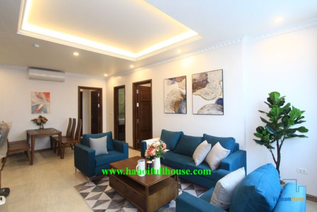 Căn hộ 2 phòng ngủ mới và rất đep trong tòa nhà căn hộ chuyên nghiệp ở Tây Hồ cho thuê
