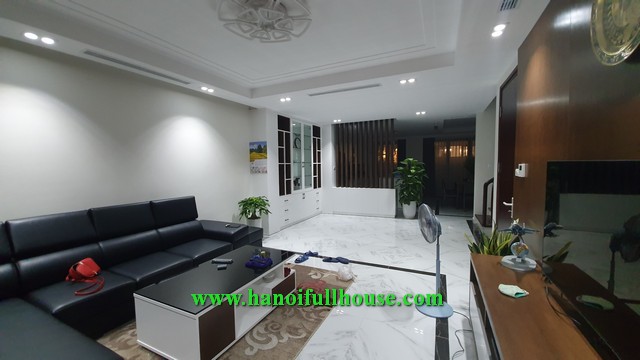 Cho thuê căn biệt thự mới, đẹp, nội thất xịn tại Hà Nội Garden City- Long Biên - Hà Nội.