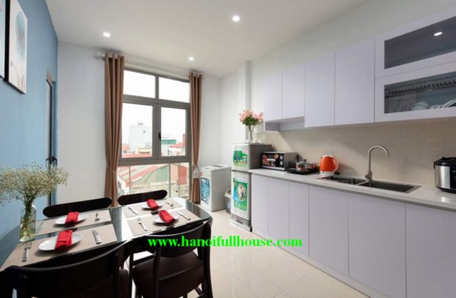 Căn hộ 1 ngủ riêng biệt giá siêu rẻ ở Hà Nội cho thuê, đầy đủ nội thất, có ban công