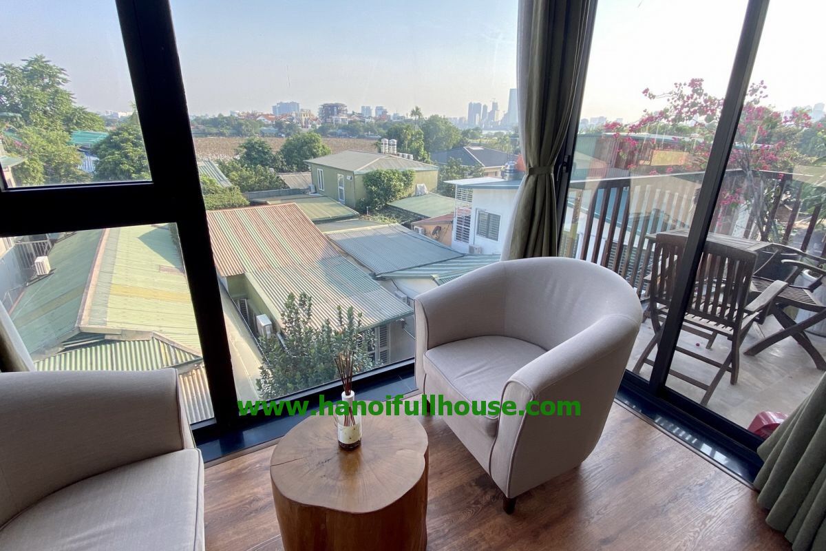 Cozy, bright 3 bedroom apartment which is 150 m2 located on Dang Thai Mai street