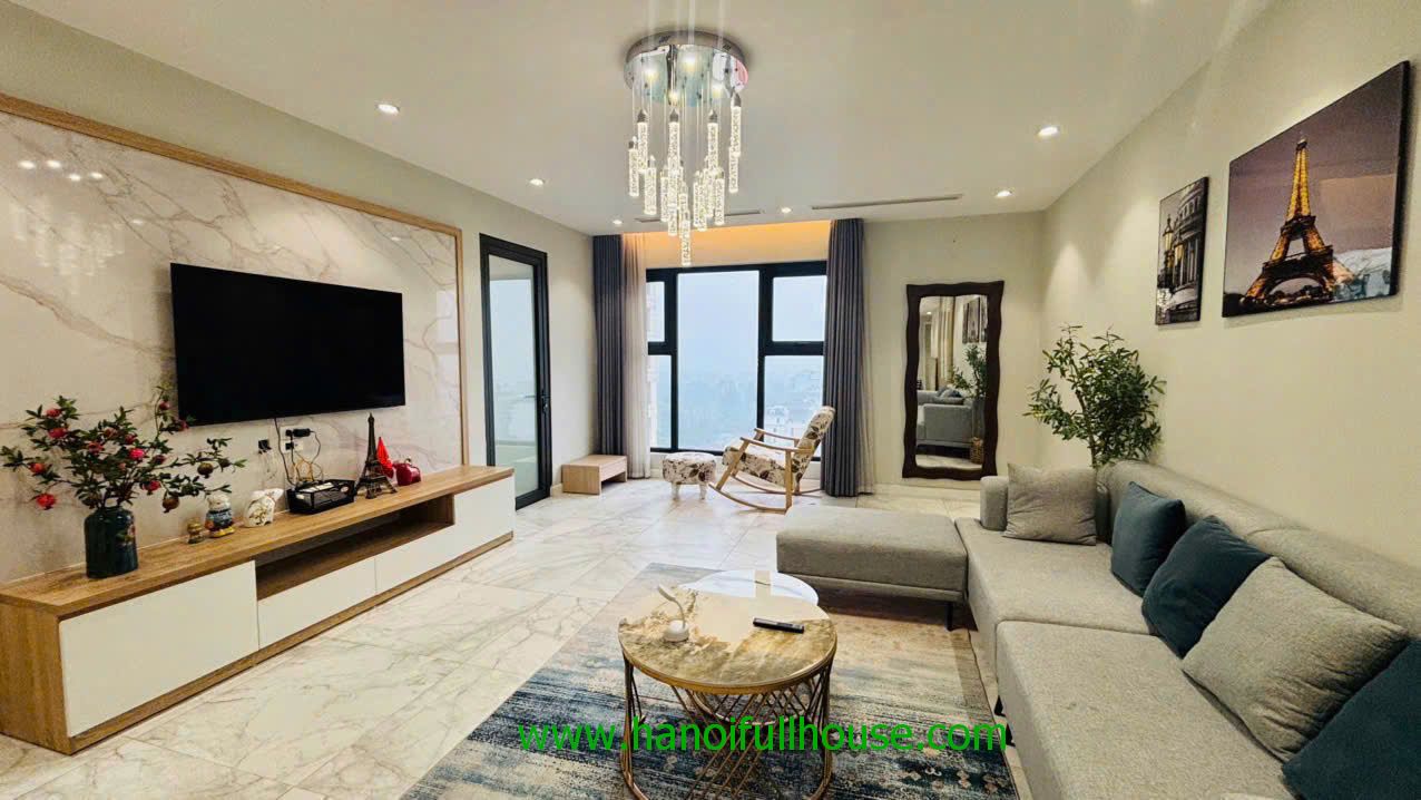 Căn hộ 3 phòng ngủ, đủ đồ, view đẹp ở Tòa Tân Hoàng Minh- Xuân Diệu cho thuê